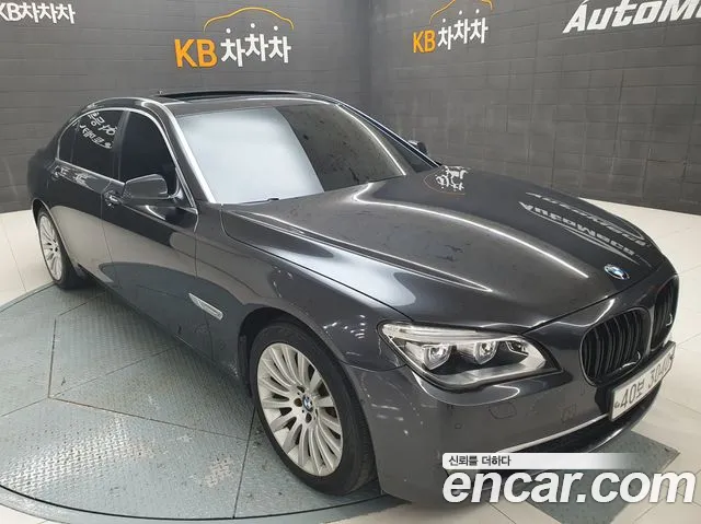 BMW 7 (F01) 750Li