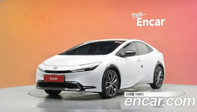 Toyota Prius 5 2.0 XLE AWD