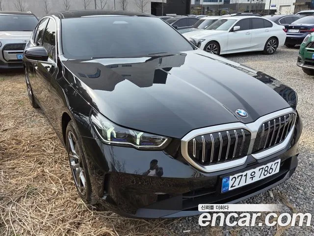 BMW 5 (G60) 520i