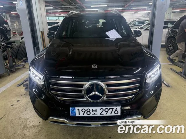 Mercedes-Benz GLB- X247 GLB200 d