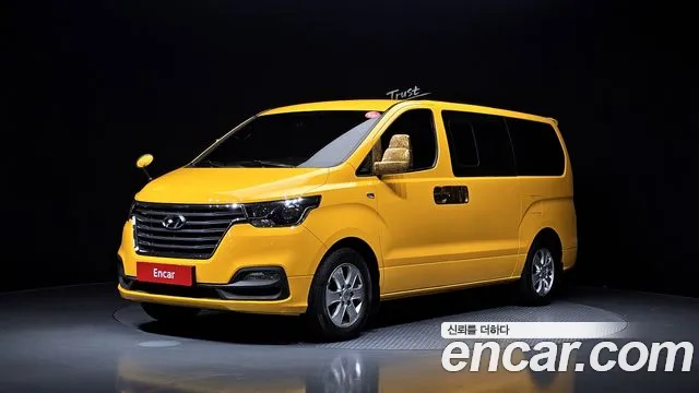 Hyundai The New Grand Starex 12 LPi