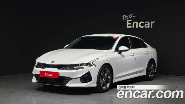Kia K5 III 2.0 Signature