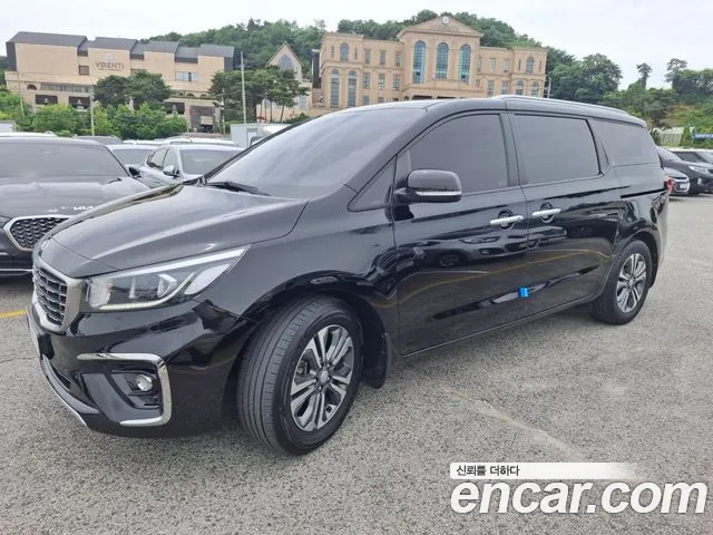 Kia The New Carnival 9