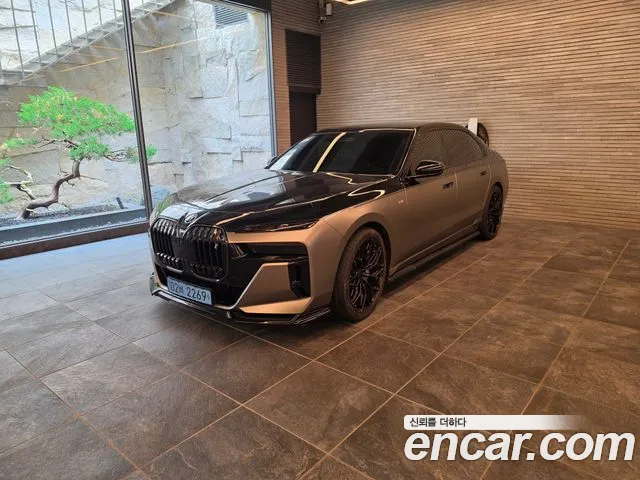 BMW i7 (G70) xDrive 60 M