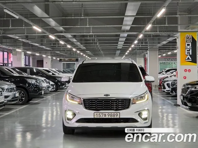 Kia The New Carnival 9