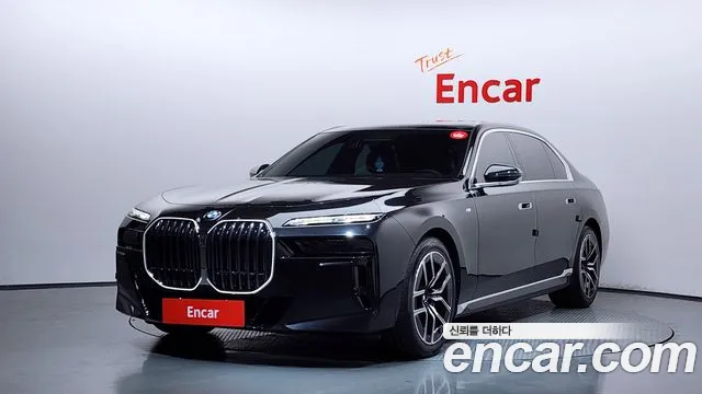 BMW 7 (G70) 740i sDrive M
