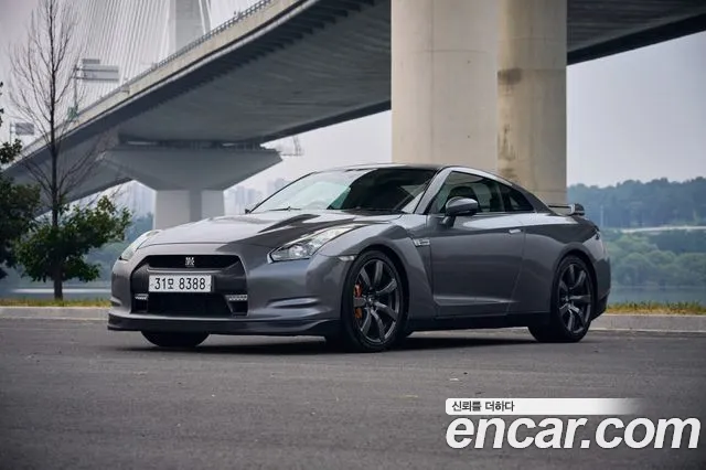 Nissan GT-R 3.8 R35