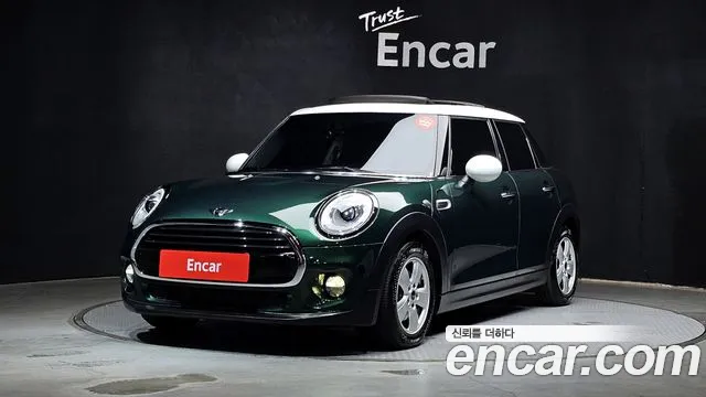 MINI Cooper D 5 Mid 3