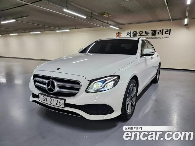 Mercedes-Benz E- W213 E300 4MATIC