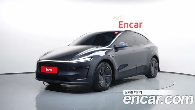 Tesla Y AWD