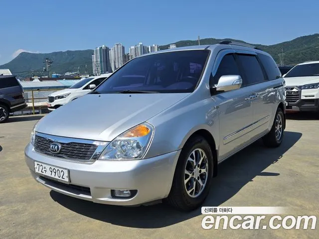 Kia Carnival R Carnival GLX