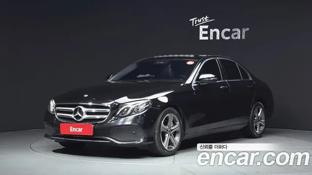 Mercedes-Benz E- W213 E200