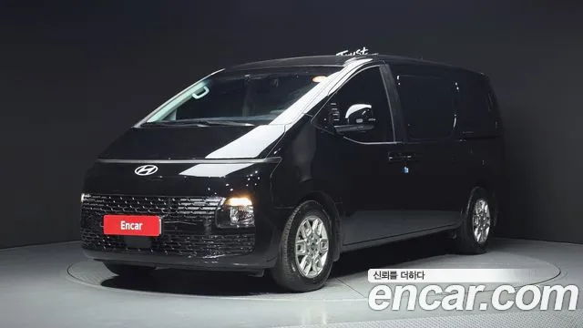 Hyundai Staria 3