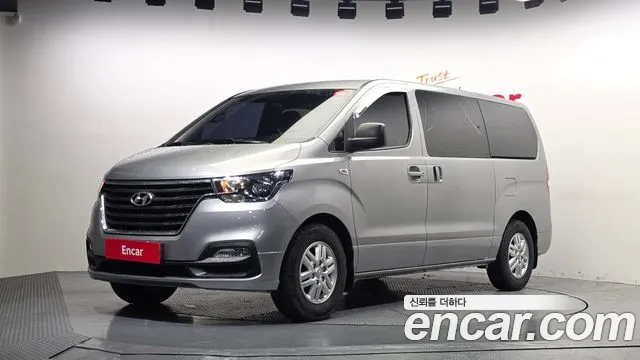 Hyundai The New Grand Starex 5