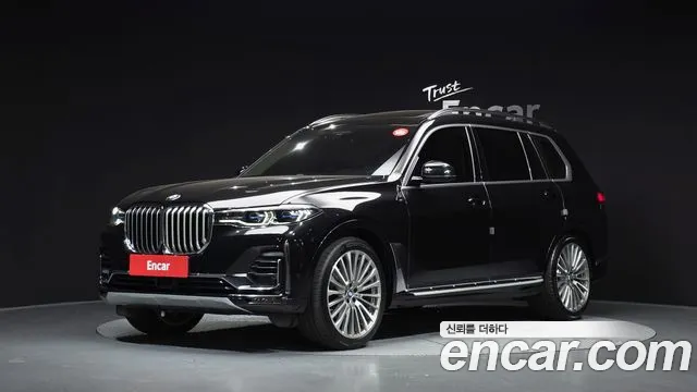 BMW X7 (G07) xDrive 40i 6