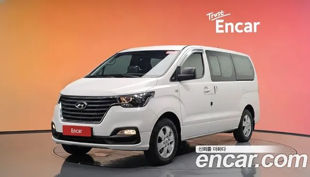 Hyundai The New Grand Starex 4WD 12