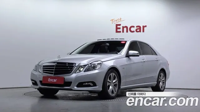Mercedes-Benz E- W212 E200 CGI
