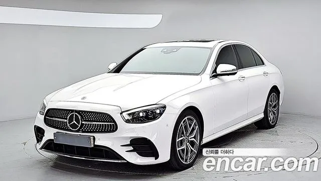 Mercedes-Benz E- W213 E220d 4MATIC AMG Line