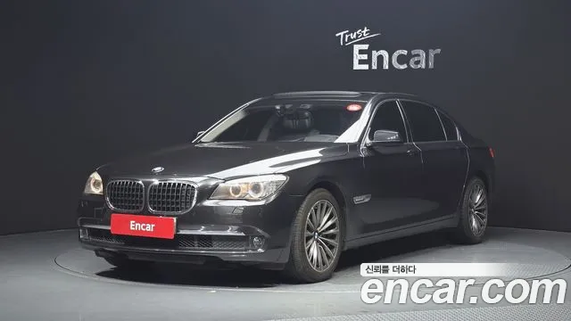 BMW 7 (F01) 750Li