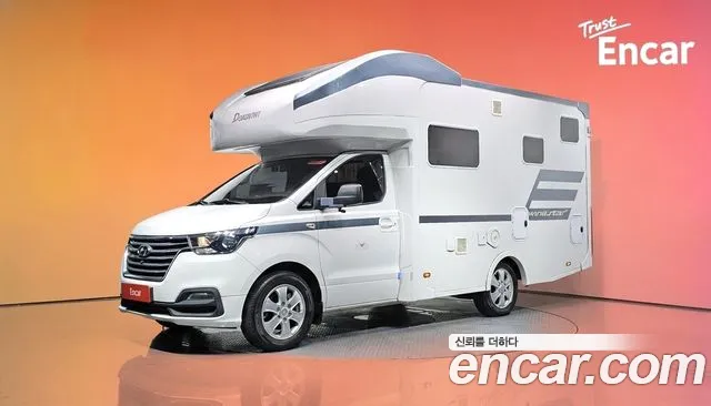 Hyundai The New Grand Starex