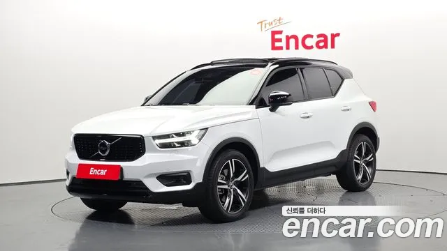 Volvo XC40 T4 R-