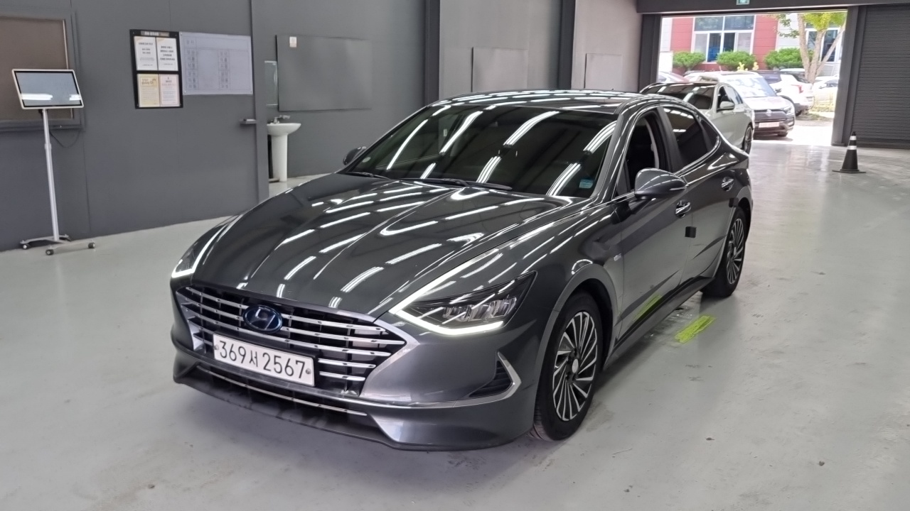 Hyundai Sonata Hybrid (DN8) Premium