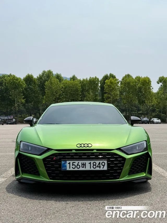 Audi R8 (4S) 5.2 V10