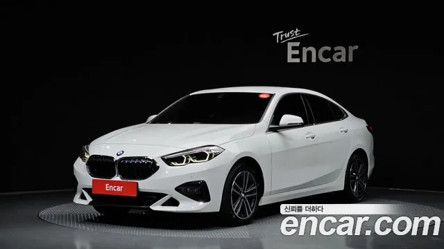 BMW 2 (F44) 220i