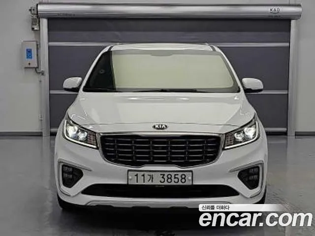 Kia The New Carnival 9 Noblesse