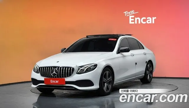 Mercedes-Benz E- W213 E300