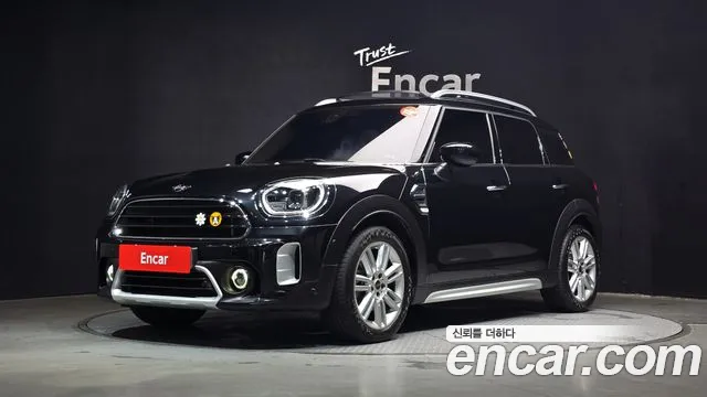MINI Cooper Countryman 2