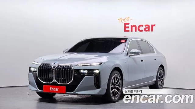 BMW 7 (G70) 740i sDrive M
