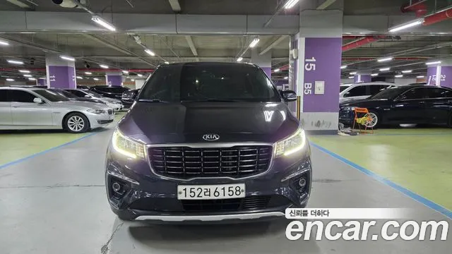 Kia The New Carnival 9 Prestige