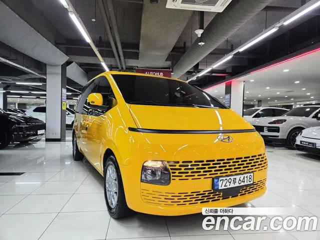 Hyundai Staria 11