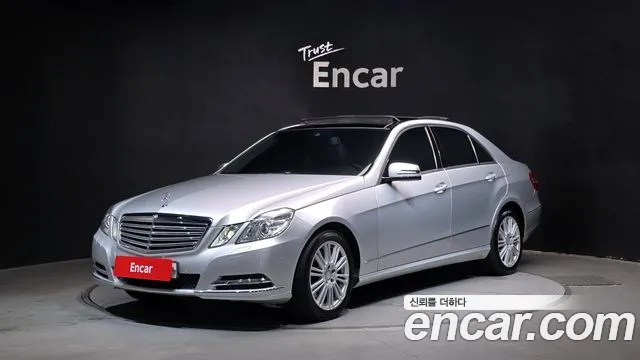 Mercedes-Benz E- W212 E300