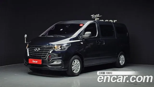 Hyundai The New Grand Starex 5