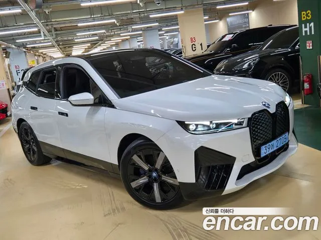 BMW iX xDrive50