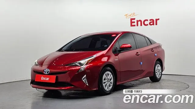 Toyota Prius 4 1.8 E