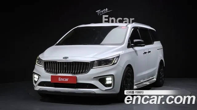 Kia The New Carnival 9 Noblesse
