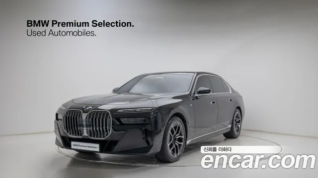 BMW 7 (G70) 740i sDrive M