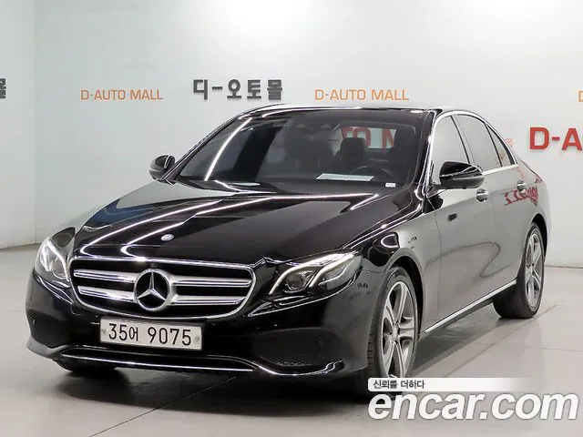 Mercedes-Benz E- W213 E300 4MATIC