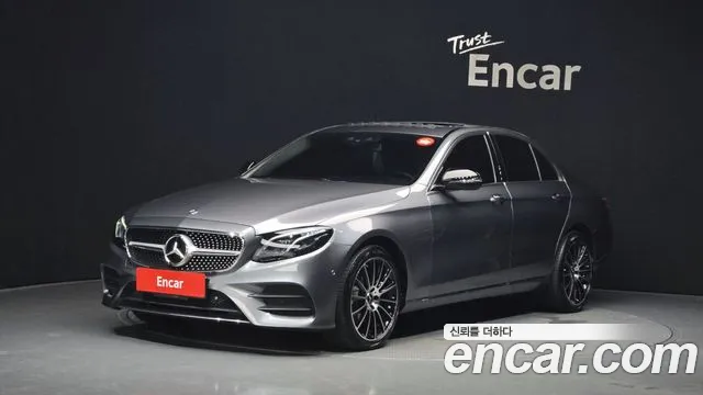 Mercedes-Benz E- W213 E220d Exclusive