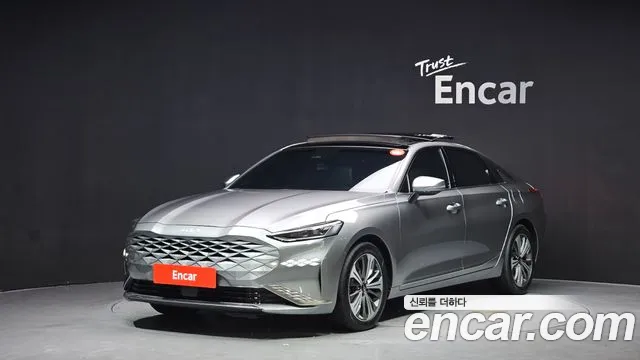 Kia K8 Hybrid Signature
