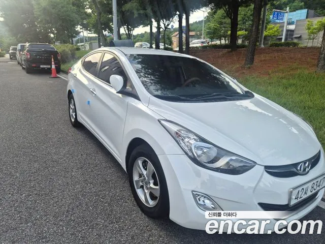 Hyundai Avante MD M16 GDI