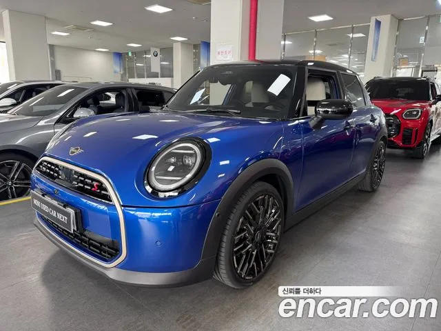 MINI Cooper S 4 5