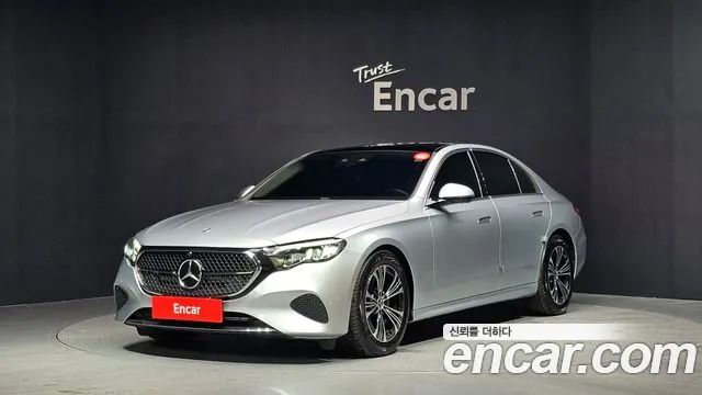Mercedes-Benz E- W214 E200
