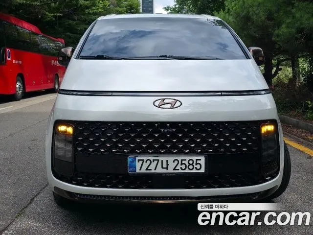 Hyundai Staria L3.5 11