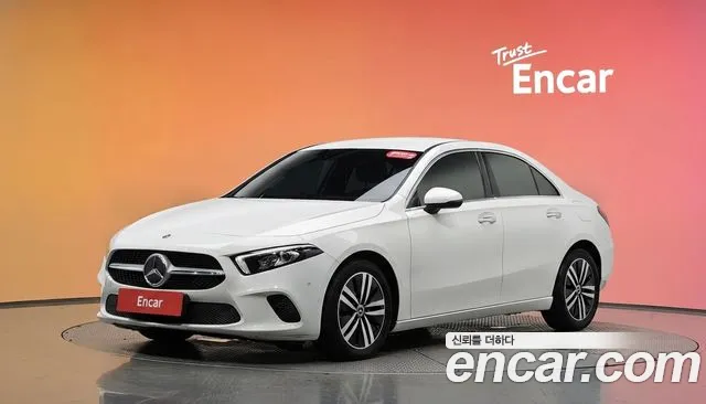 Mercedes-Benz A- W177 A220