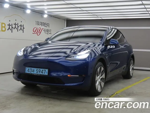 Tesla Y RWD