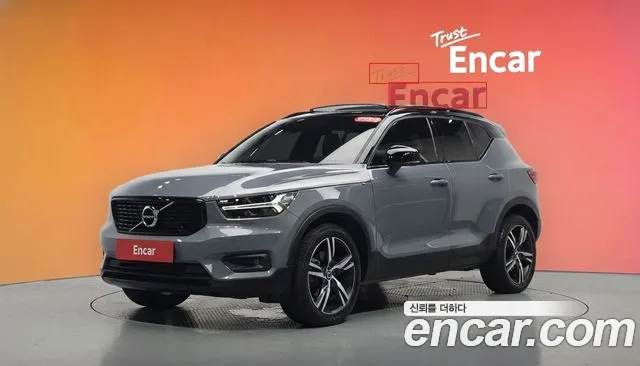 Volvo XC40 T4 R-